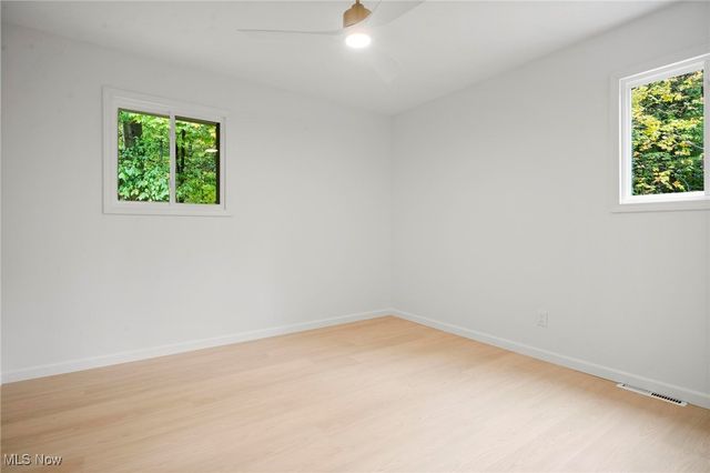 9035 Wallings Road, North Royalton, OH 44133