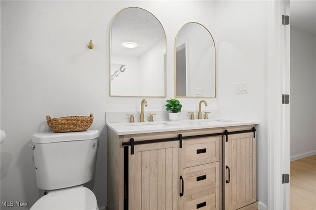 9035 Wallings Road, North Royalton, OH 44133