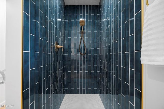 9035 Wallings Road, North Royalton, OH 44133