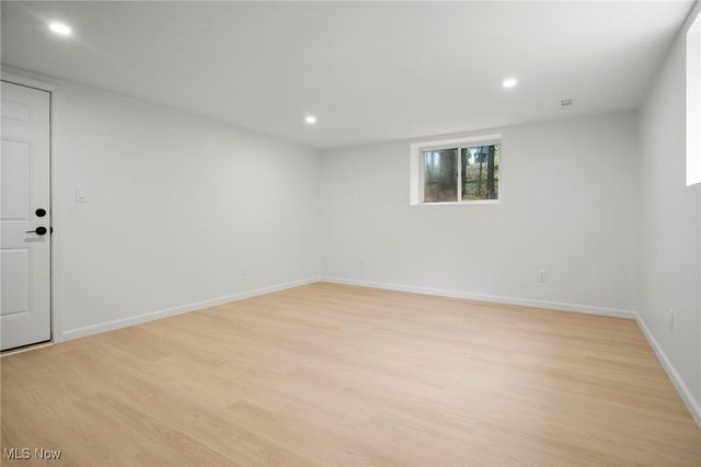 9035 Wallings Road, North Royalton, OH 44133