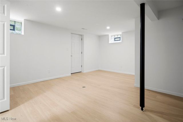 9035 Wallings Road, North Royalton, OH 44133