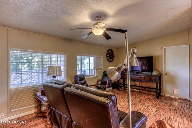 2722 W Diamond Street, Tucson, AZ 85705