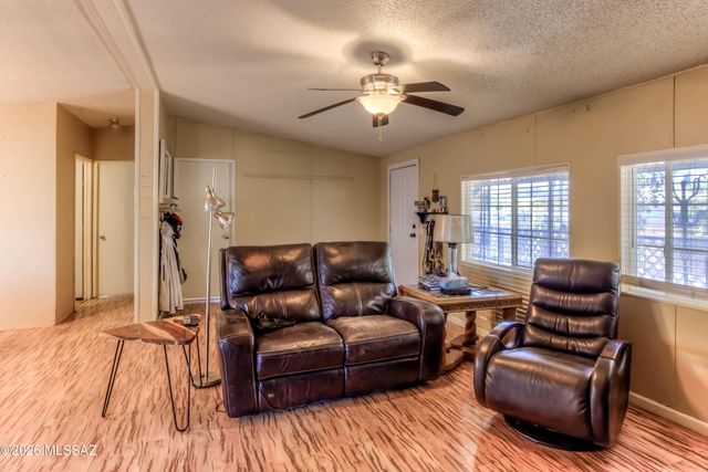 2722 W Diamond Street, Tucson, AZ 85705