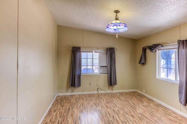 2722 W Diamond Street, Tucson, AZ 85705