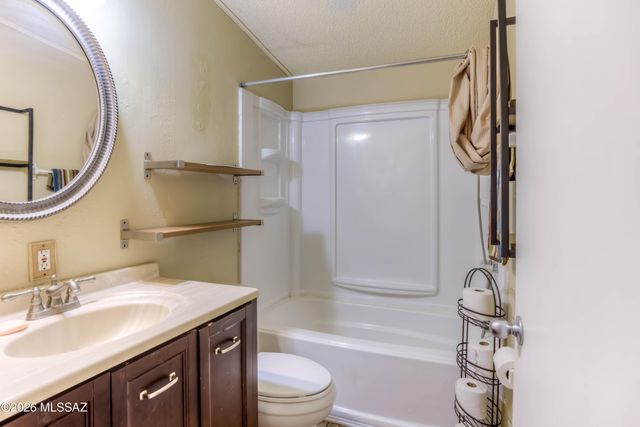 2722 W Diamond Street, Tucson, AZ 85705