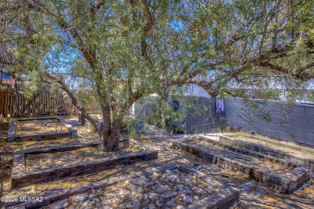 2722 W Diamond Street, Tucson, AZ 85705