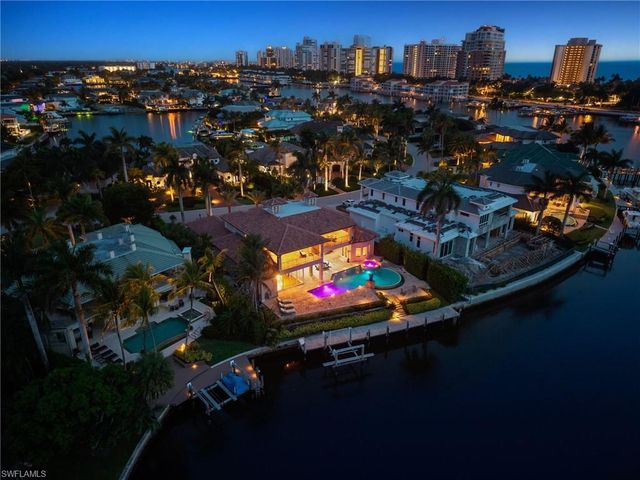 345 Devils Bight, Naples, FL 34103