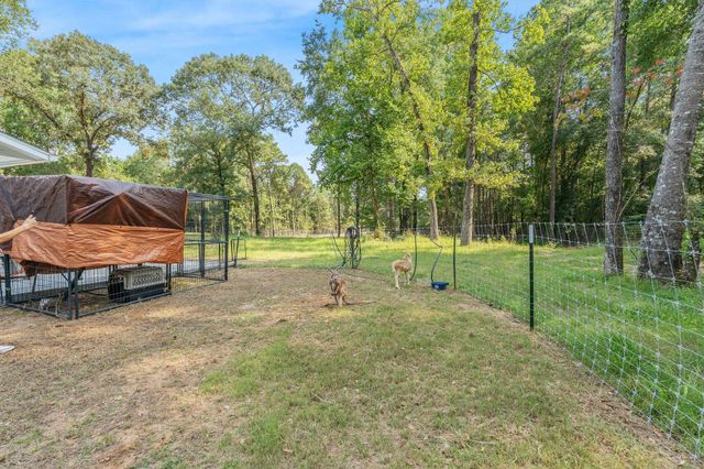 7711 Boars Head Place, Montgomery, TX 77316