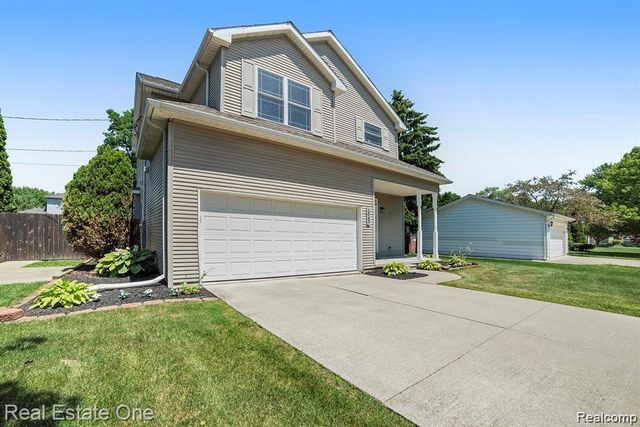 2043 VERMONT Drive, Troy, MI 48083