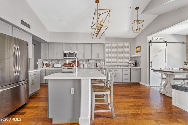 6550 E ROLAND Street, Mesa, AZ 85215