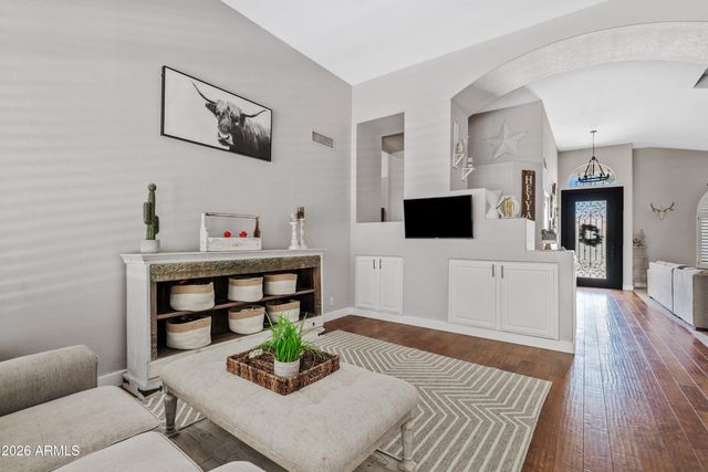 6550 E ROLAND Street, Mesa, AZ 85215