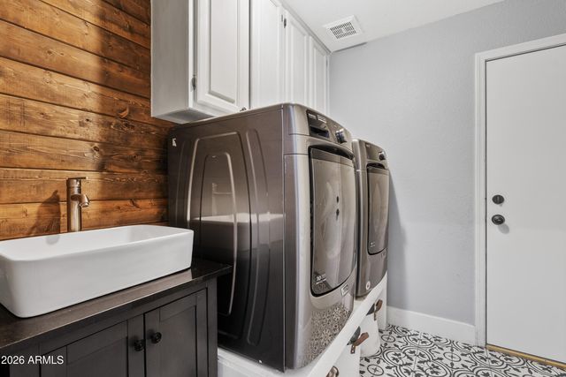 6550 E ROLAND Street, Mesa, AZ 85215