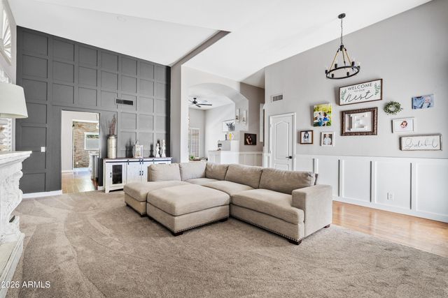 6550 E ROLAND Street, Mesa, AZ 85215