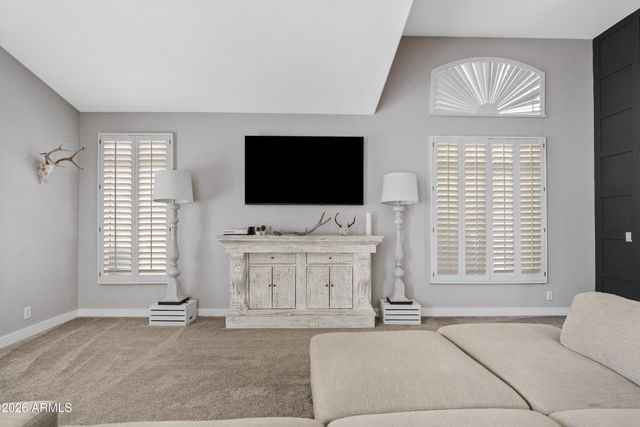 6550 E ROLAND Street, Mesa, AZ 85215