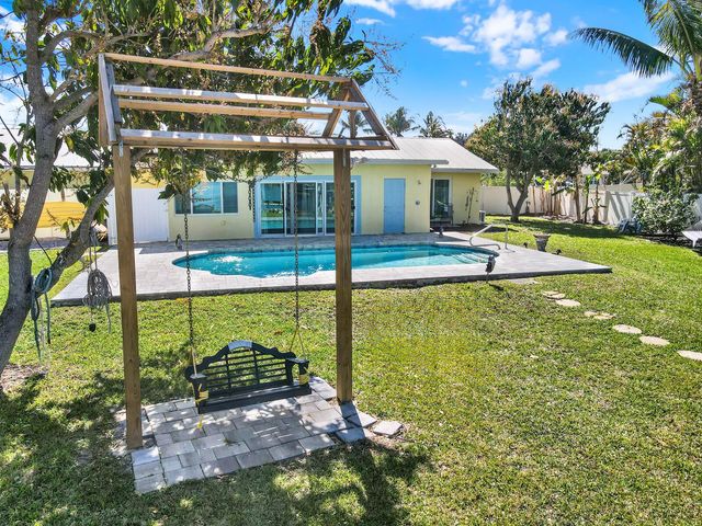 1902 Mimosa Avenue, Fort Pierce, FL 34949