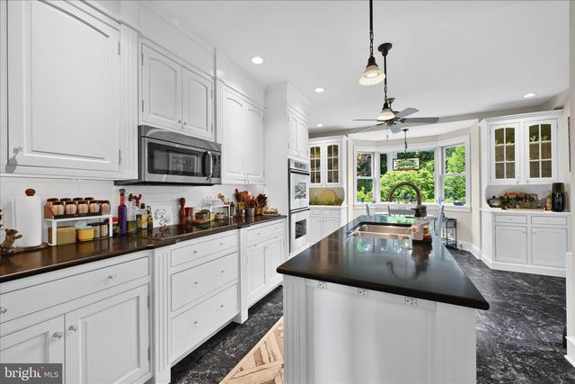 710 WILSON DR, Lancaster, PA 17603