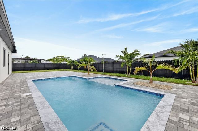 3004 Chiquita BLVD S, Cape Coral, FL 33914