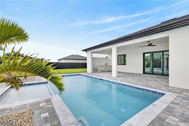3004 Chiquita BLVD S, Cape Coral, FL 33914