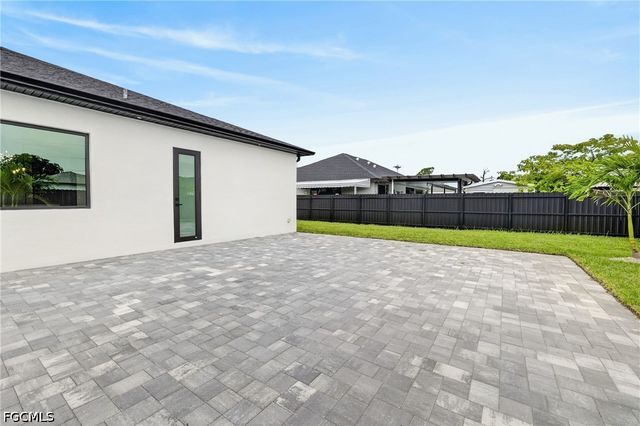 3004 Chiquita BLVD S, Cape Coral, FL 33914