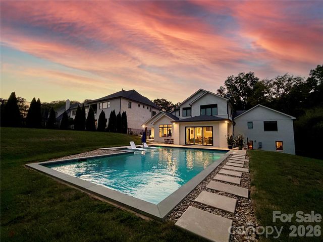 842 Linda Lane, Charlotte, NC 28211