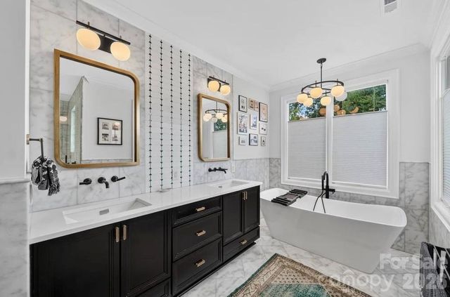 842 Linda Lane, Charlotte, NC 28211