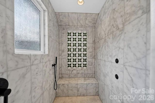 842 Linda Lane, Charlotte, NC 28211