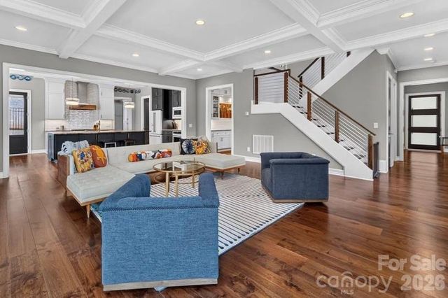 842 Linda Lane, Charlotte, NC 28211