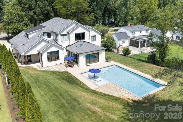 842 Linda Lane, Charlotte, NC 28211