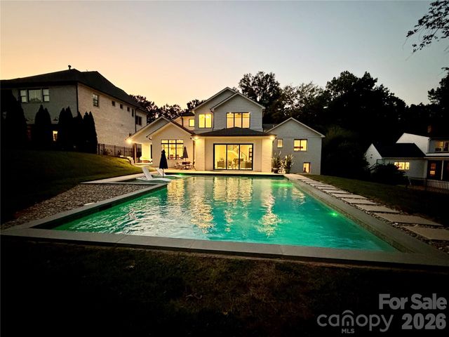 842 Linda Lane, Charlotte, NC 28211