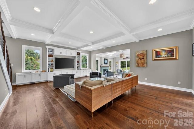 842 Linda Lane, Charlotte, NC 28211