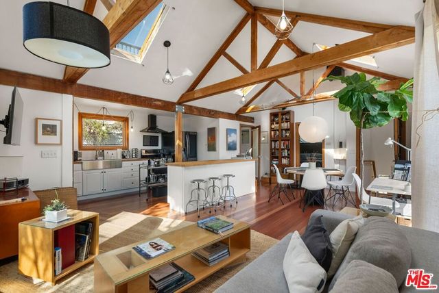 19583 19583 Bowers Dr, Topanga, CA 90290