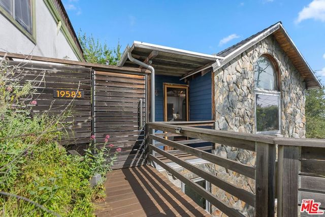 19583 19583 Bowers Dr, Topanga, CA 90290