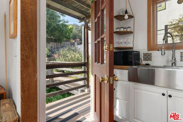 19583 19583 Bowers Dr, Topanga, CA 90290