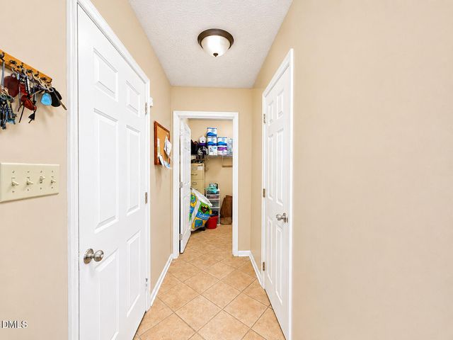 404 Old Farm Road, Fayetteville, NC 28314