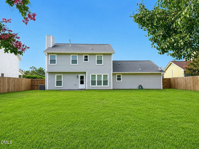 404 Old Farm Road, Fayetteville, NC 28314