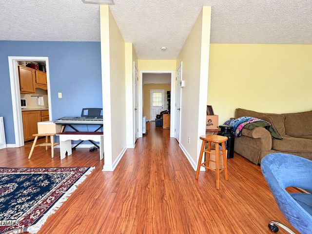 404 Old Farm Road, Fayetteville, NC 28314