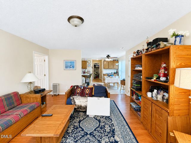 404 Old Farm Road, Fayetteville, NC 28314