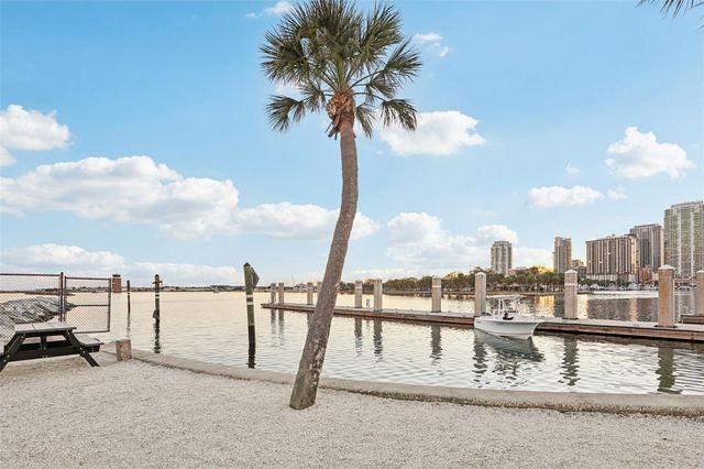 750 4TH AVENUE S 502, St Petersburg, FL 33701