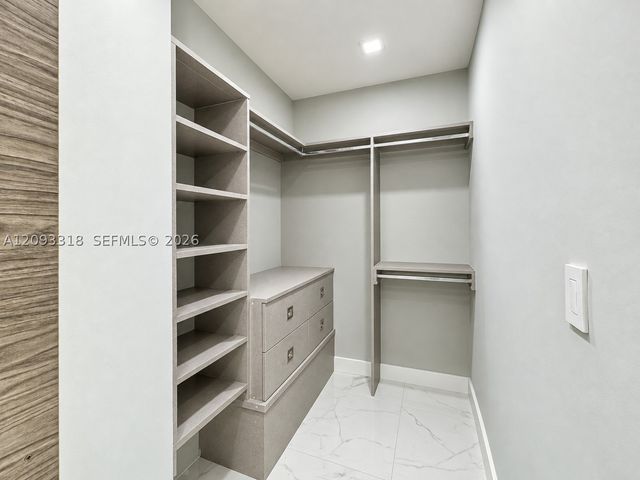 801 NE 1st St 9, Fort Lauderdale, FL 33301