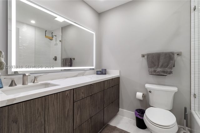 801 NE 1st St 9, Fort Lauderdale, FL 33301