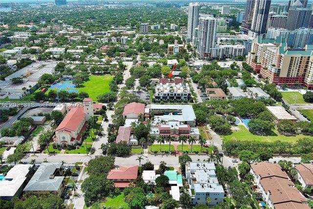 801 NE 1st St 9, Fort Lauderdale, FL 33301