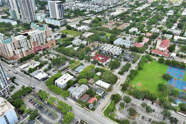 801 NE 1st St 9, Fort Lauderdale, FL 33301