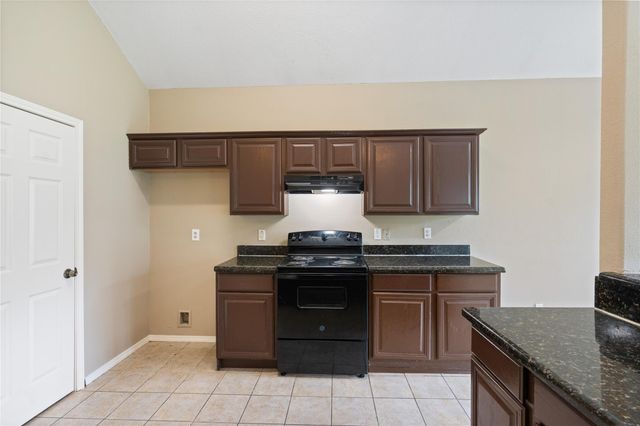 9104 N Green River Drive A, Houston, TX 77078