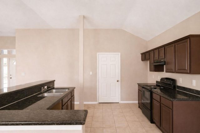 9104 N Green River Drive A, Houston, TX 77078