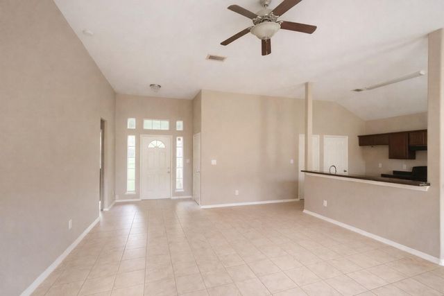 9104 N Green River Drive A, Houston, TX 77078