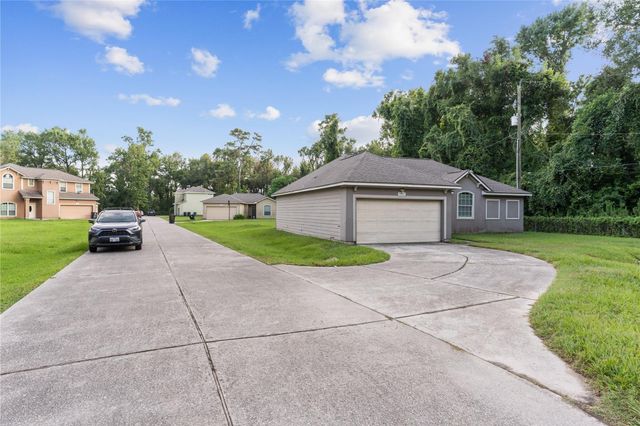 9104 N Green River Drive A, Houston, TX 77078