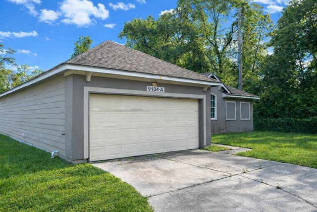 9104 N Green River Drive A, Houston, TX 77078