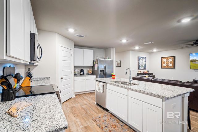 10423 Zenyatta Loop, Daphne, AL 36526