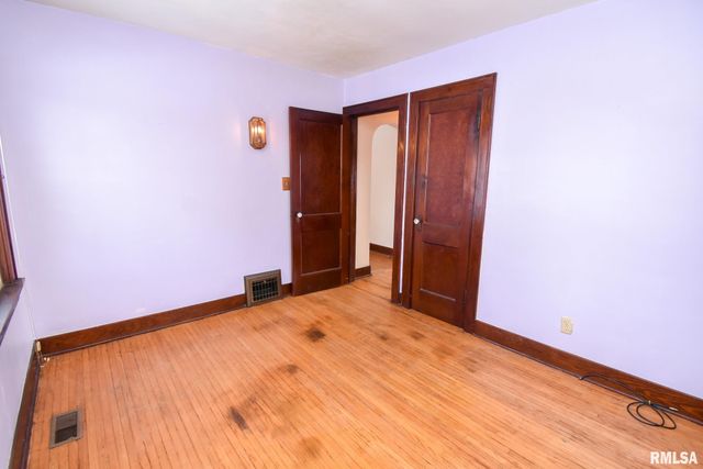 1005 PEORIA Street, Washington, IL 61571