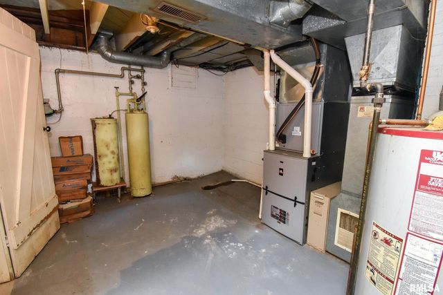 1005 PEORIA Street, Washington, IL 61571